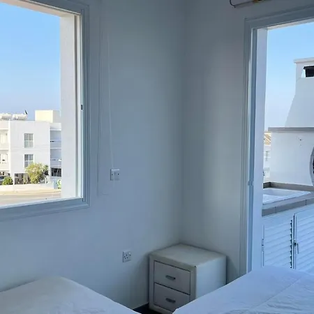 Daire Blue Dreams
